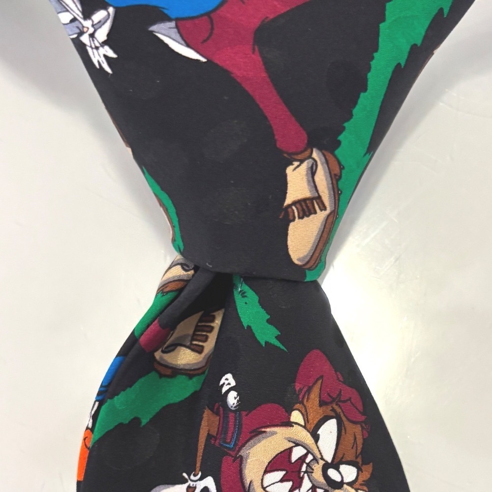Vtg 1990s Looney Tunes Mania Silk Golf Tie Bugs Bunny Taz Daffy Duck Black 90s